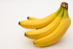 Nevjerovatno jednostavan trik koji će banane održati svježima i do 7 dana duže – bez ikakvih uređaja