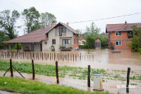 Domaćinstva pod vodom: Najave meteorologa brinu stanovnike Semberije i Podrinja