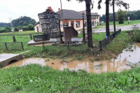 Semberci strahuju od poplava: Sa zebnjom gledaju u zapuštenu kanalsku mrežu
