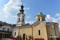 Služen parastos u Tavni /VIDEO/