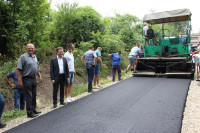 Za asfaltiranje 600 metara puta u Tutnjevcu 60.000 KM