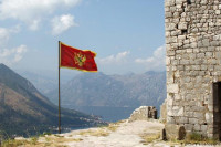 Nova pravila u Crnoj Gori: Zabranjene privatne svečanosti i rad noćnih klubova