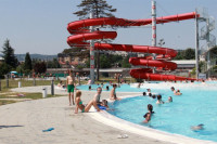 Korona i kiša potopile bazene