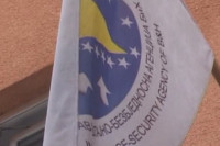 Zašto je direktor OBA svoje fakultetske diplome proglasio tajnim dokumentima?