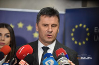 ZARAŽEN I PREMIJER Fadil Novalić pozitivan na virus korona