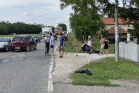 MLADIĆ IZ ŠAMCA TEŠKO POVRIJEĐEN Jeziv prizor sa mjesta nesreće kod Bijeljine  /FOTO/