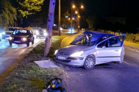 Udario u stub ulične rasvjete pa poginuo