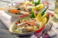 Zdrav i ukusan ručak za dane posta!Fileti oslića u sosu od povrća i šampinjona