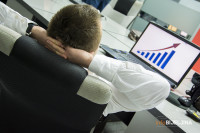 NEMA KRIZE ZA SVE Privatni sektor tone, a državni i dalje zapošljava