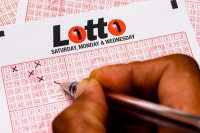 Provjerala poštu i saznala da je dobila 4,8 miliona dolara na lotou