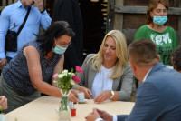 Predsjednik Republike u posjeti semberskom etno domaćinstvu