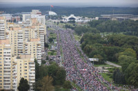 Hiljade demonstranata uputilo se ka Lukašenkovoj rezidenciji