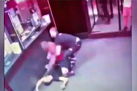 Pretučeni mladić iz Novog Sada primljen na KCV 24. avgusta