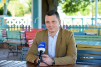 DODIK SA KONVENCIJE UPUTIO ČESTITKU Predsjednik bijeljinskog parlamenta dobio kćerku