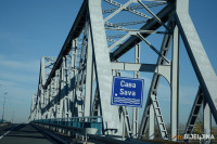 Mitrović i Mihajlovićeva obilaze gradilište mosta na Rači