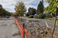 Počela obnova gradskog trga: Ploče umjesto asfalta, mijenjaju i stare stubove rasvjete