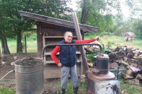 DOMAĆINSKI: Mektić peče rakiju i poručuje - SVI SU DOBRO DOŠLI