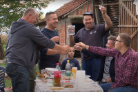 KAD ZARUDI JESEN, ZAMIRIŠE I PREPEČENICA Pečenje rakije u domaćinstvu Stojanovića iz Suvog Polja