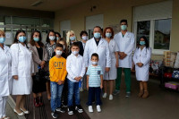 Učenici iz Crnjelova obradovali djecu na pedijatriji