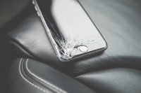 Iz Applea stiže ekran koji se sam popravlja