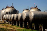 PROGLAŠENO VANREDNO STANJE Izlila se nafta u rijeku