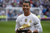 Ronaldo zarađuje četiri puta više od drugog najplaćenijeg