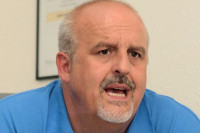 SIPA UHAPSILA ALMIRA ĆEHAJIĆA BATKA Voditelj i humanista priveden zbog finansijskih malverzacija