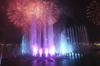 Najveća fontana na svijetu puštena u rad (VIDEO)