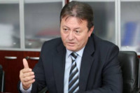 NIJE SE IZBORIO SA KORONOM Preminuo profesor Duško Šnjegota