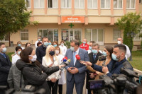 Dodik: RS bi bila u traumatičnom stanju bez požrtvovanosti medicinara