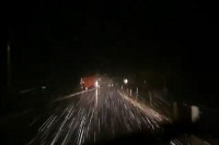 STIŽE ZIMA Snježna mećava na putu Mrkonjić Grad - Ključ (VIDEO)