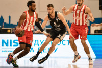 ZVEZDA BOLJA OD PARTIZANA Crveno-bijeli u triler završnici dobili vječiti derbi, a ostali bez Hola