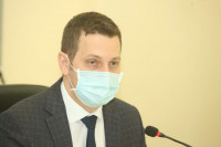 POPUSTIO OPREZ, EPIDEMIOLOZI UPOZORAVAJU "Nosite maske i ne izlazite iz kuće dok čekate rezultate testa"