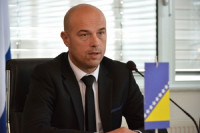 Tegeltija potvrdio ostavku, bez rješenja o privremenom upravljanju