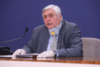 “ODLOŽITE SLAVLJE DA BISMO POBIJEDILI VIRUS” Dr Tiodorović ističe da su ljekari protiv DOČEKA NOVE GODINE