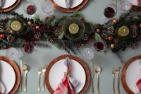 Prazničnom dekoracijom stola oplemenite dom