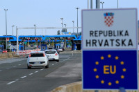 Hrvatska pooštrila uslove za prelazak granice