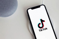Poslije tragedije, TikTok zabranjen za mlađe od 13 godina