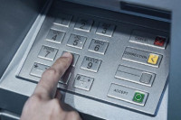 Evo zašto bi trebalo da redovno provjeravate račun u banci