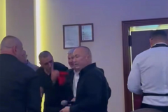 Isplivao snimak sa svadbe: Gost ugrizao Đanija, nastup prekinut