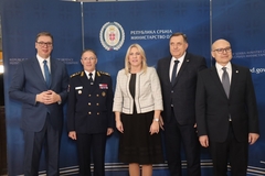 Dodik, Cvijanović i Vučić na svečanom prijemu kod Vučevića