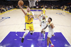 Dončić pobjedom debitovao za Lejkerse