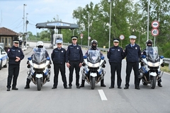 Bijeljina: Policajci na motociklima dočekuju učesnike biciklističke trke (FOTO)