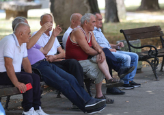 Rast PENZIJA i isplata RAZLIKE za jul mjesec: Evo koliko će penzionerima leći na račune u septembru