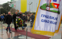 Odavanje počasti poginulim borcima