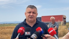 Bakajlić “disciplinuje” novinare: “Samo momenat, dok ja završim” (VIDEO)