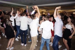 Učenicima u Srpskoj dozvoljene mature i ekskurzije