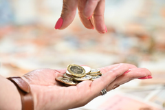 Kamatne stope u BiH konačno padaju – krediti lakše dostupni, ali još uvijek skupi za građane