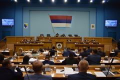 Počela sjednica Skupštine RS o setu zakona o povećanju plata