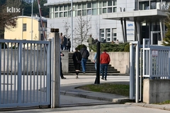 Pripadnici SIPE danas redovno došli na posao: Dodik tvrdi da njih 20 prelazi u MUP Srpske